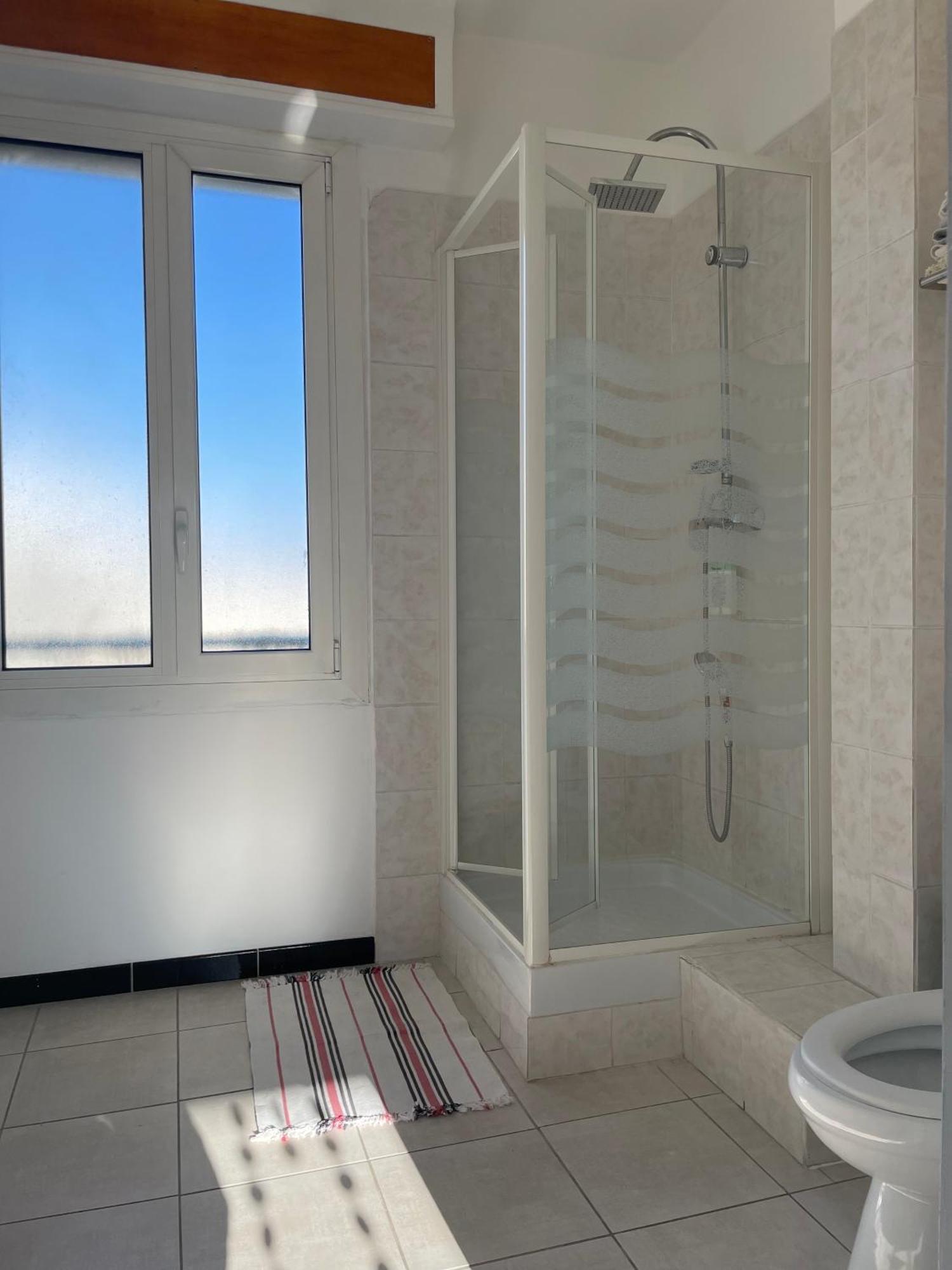 4 Personnes Appart 60 M2 Terrasse 35M2 Sejour Sud 2 Vraies Chambres Gare Saint-Charles Universite Marseilles Buitenkant foto